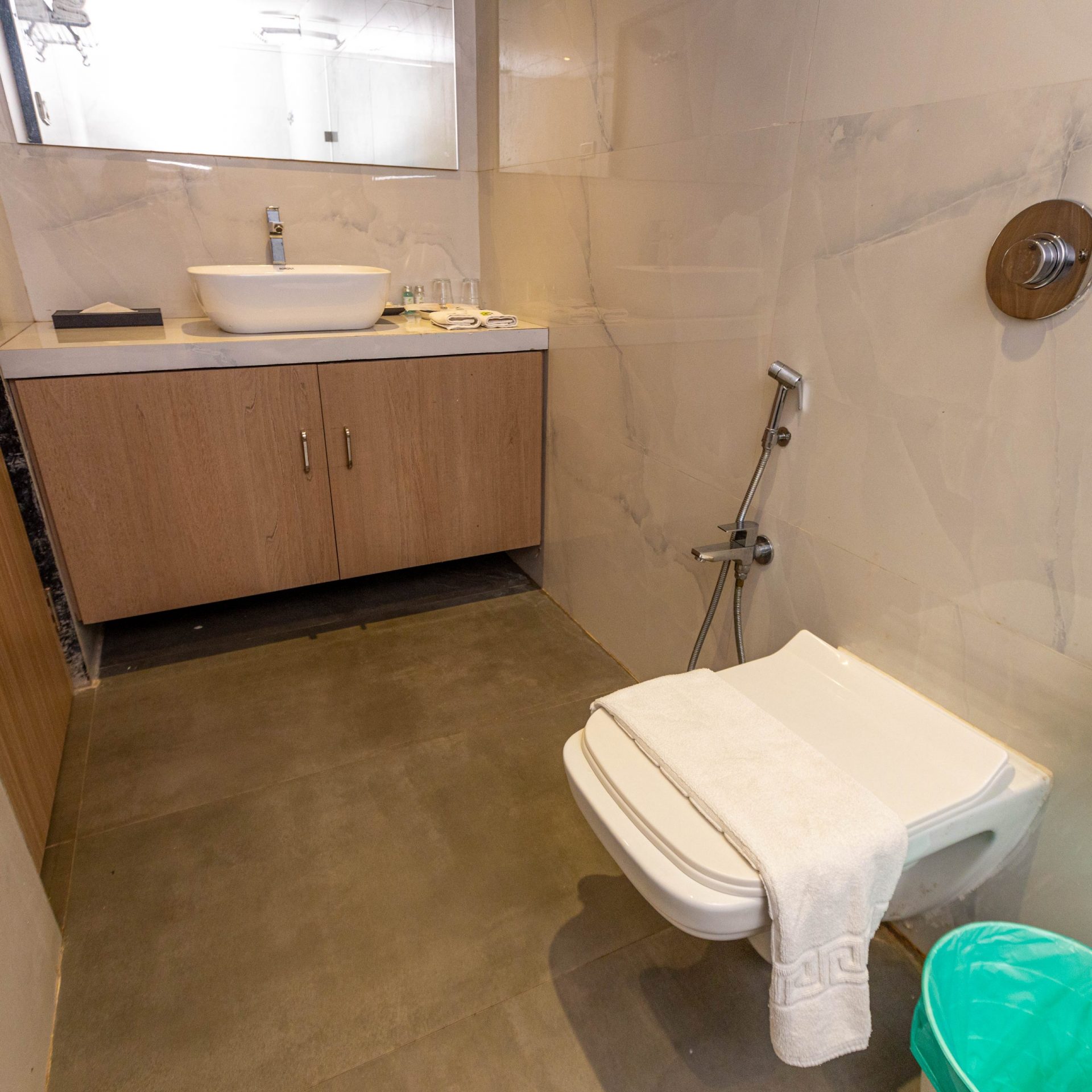 Empire Mountain View